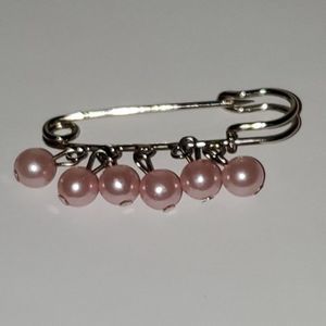 Faux Pink Pearl Women's Lapel Pin Brooch Silver Tone Metal Pin Costume Jewelry